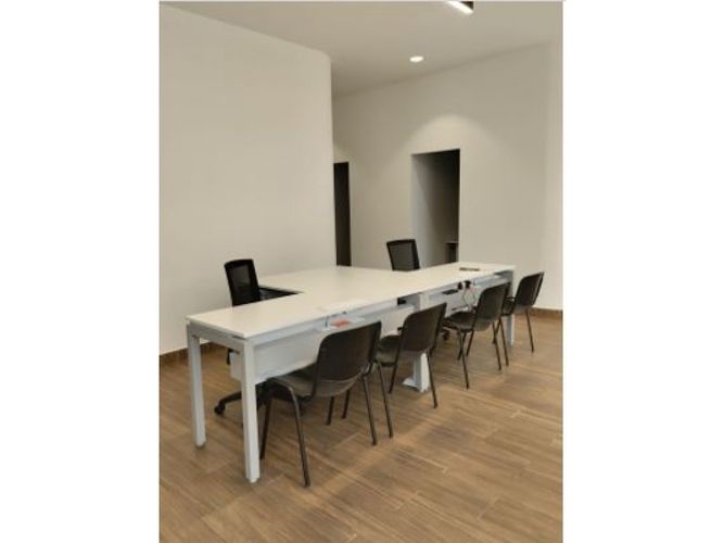 Oficina en arriendo en Patio Bonito, Medellín, 450 m² · foto 19 de 24