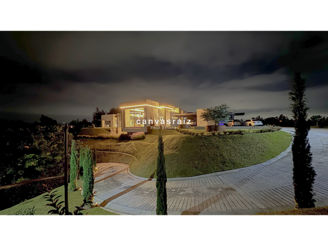 Casa de 4 alcobas en venta en Quirama, El Carmen de Viboral, 604 m² · foto 2 de 24