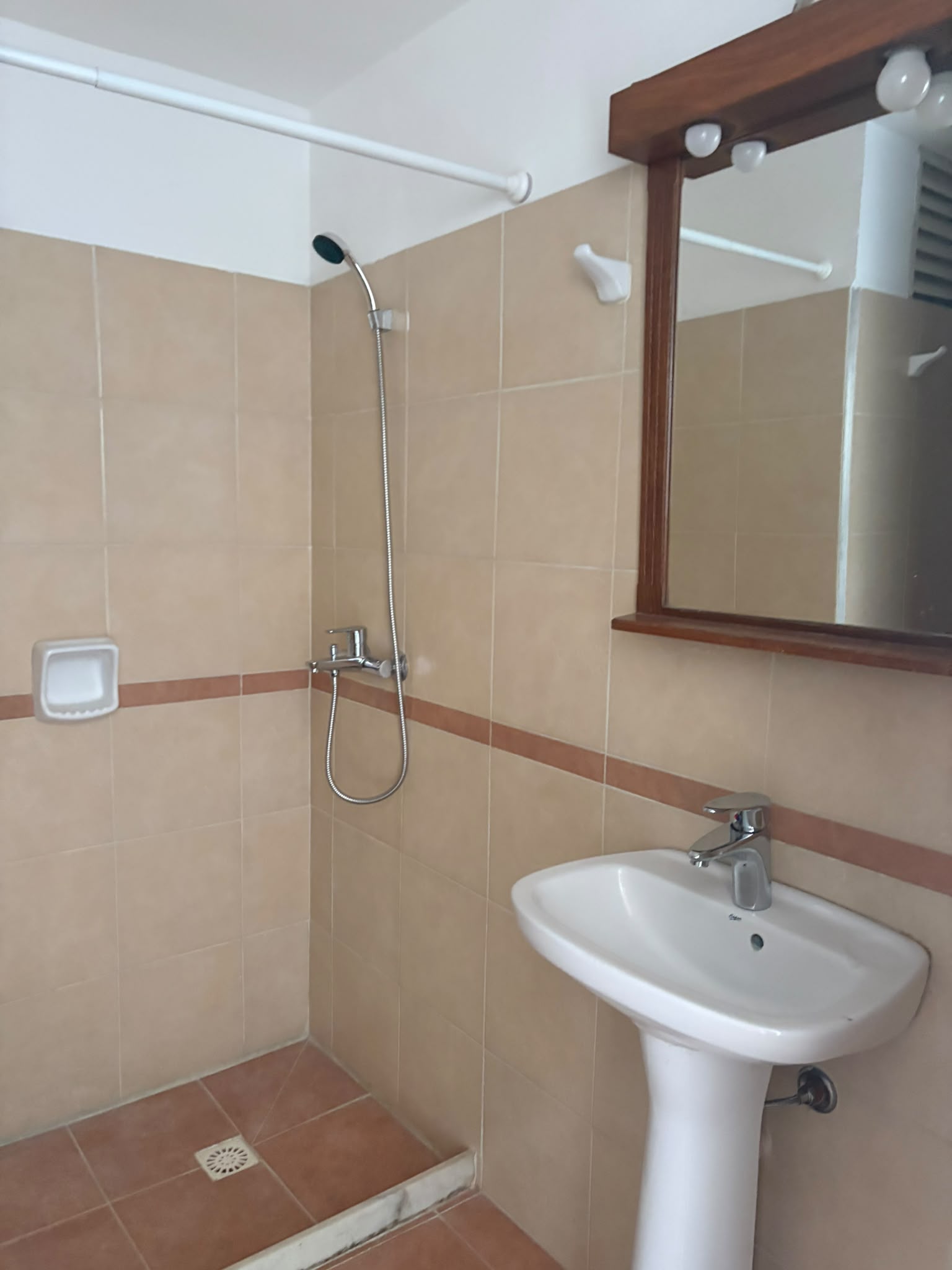 ALQUILER APTO. MALVIN 2 DORM. · Foto 6