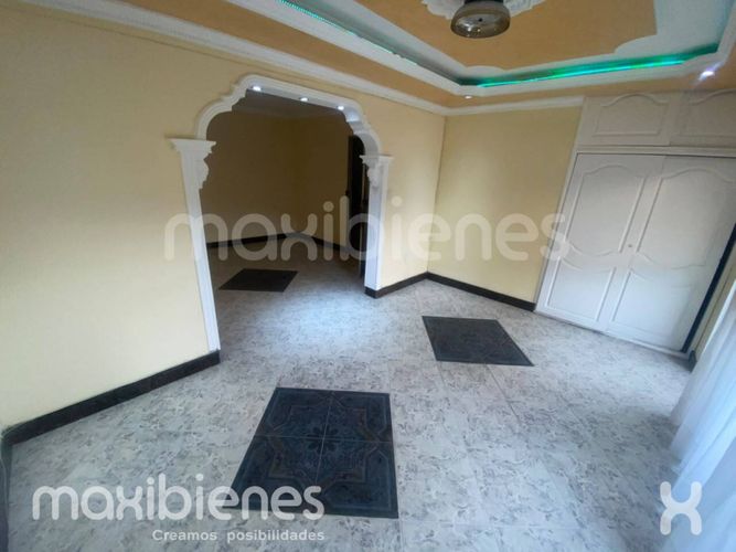 Apartamento de 3 alcobas en arriendo en San Isidro, Medellín, 70 m² · foto 2 de 10