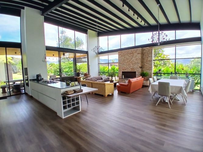 Casa de 3 alcobas en venta en Guamito, La Ceja, 458 m² · foto 5 de 21