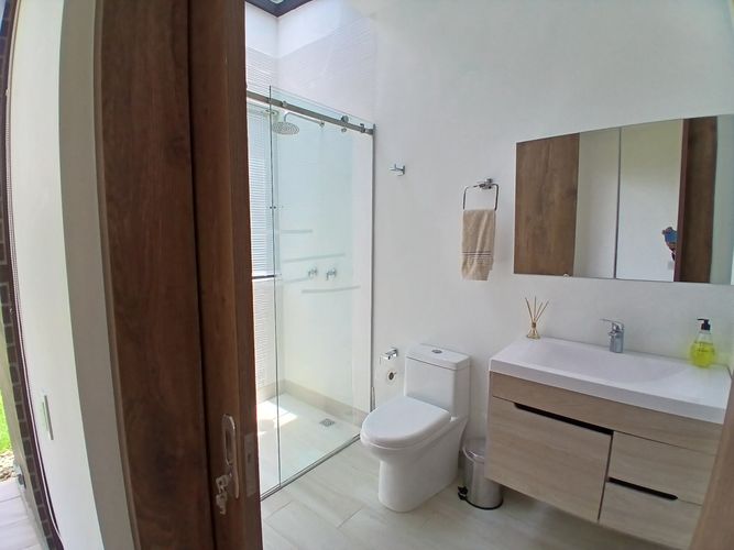 Casa de 3 alcobas en venta en Guamito, La Ceja, 458 m² · foto 15 de 21