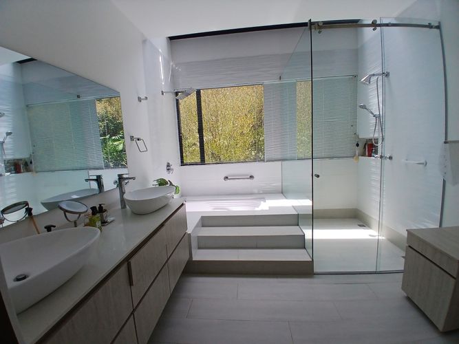 Casa de 3 alcobas en venta en Guamito, La Ceja, 458 m² · foto 13 de 21