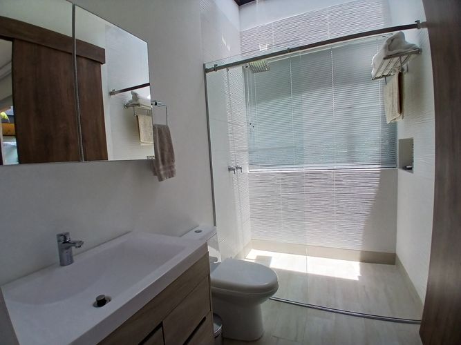 Casa de 3 alcobas en venta en Guamito, La Ceja, 458 m² · foto 17 de 21