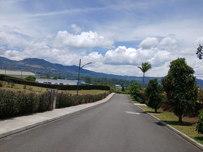 Casa de 3 alcobas en venta en Guamito, La Ceja, 458 m² · foto 20 de 21
