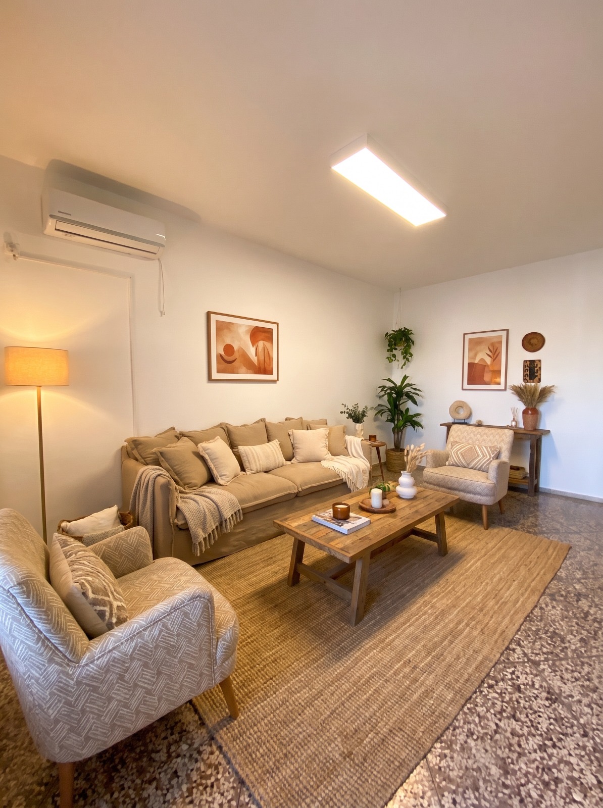 CASA EN ALQUILER BUCEO 2 DORMITORIOS