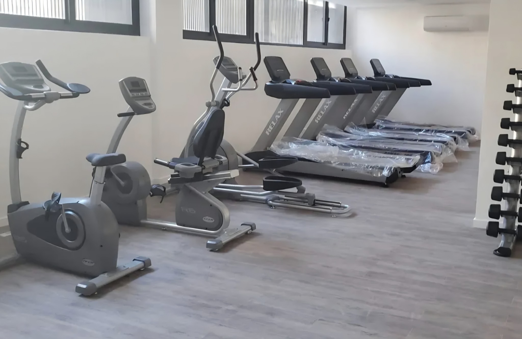 Lujoso apartamento de 1 dormitorio en alquiler con amenities premium, ubicado estratégicamente en Maldonado esquina Br. Artigas. · Foto 5