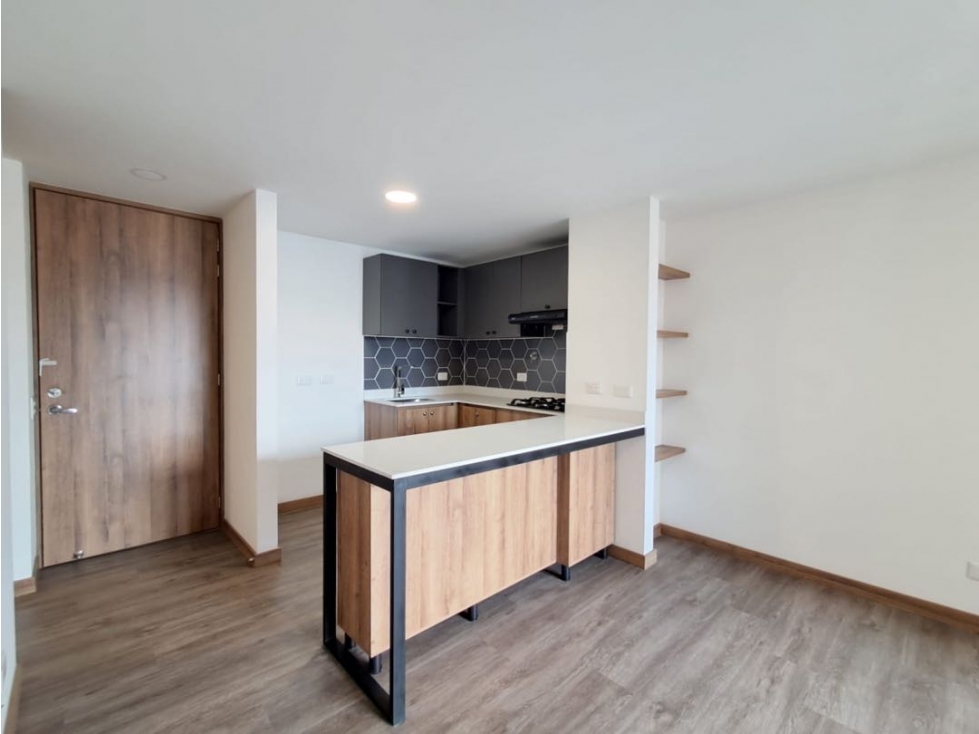 Apartamento en venta en Zona Centro, Envigado · foto 2 de 24