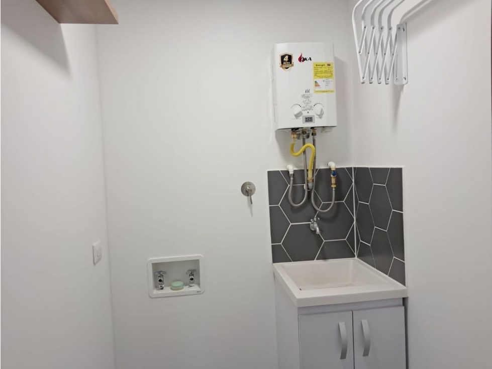 Apartamento en venta en Zona Centro, Envigado · foto 5 de 24
