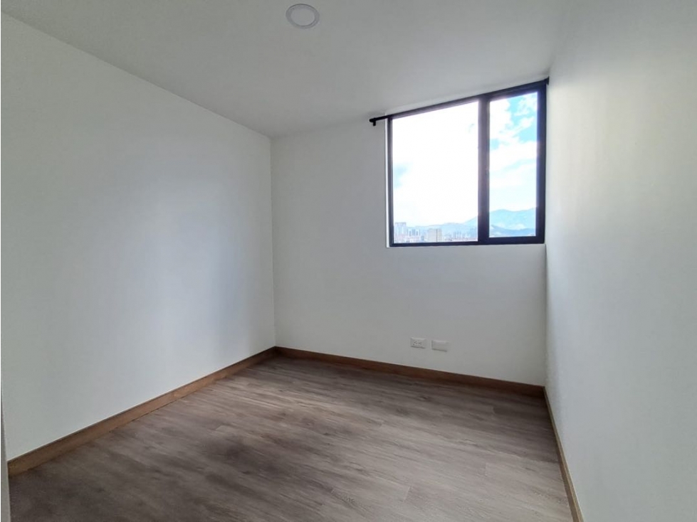 Apartamento en venta en Zona Centro, Envigado · foto 14 de 24