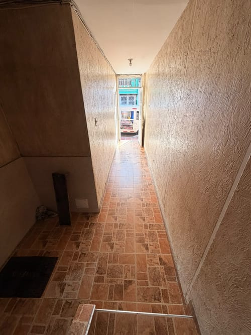 Casa de 8 alcobas en venta en San Vicente Ferrer, Bogotá, 256 m² · foto 5 de 14