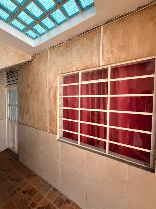 Casa de 8 alcobas en venta en San Vicente Ferrer, Bogotá, 256 m² · foto 7 de 14