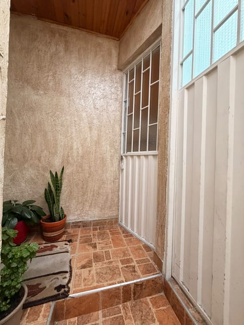 Casa de 8 alcobas en venta en San Vicente Ferrer, Bogotá, 256 m² · foto 10 de 14