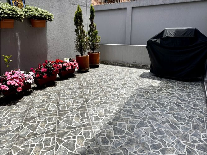 Apartamento de 3 alcobas en venta en Chicó Reservado, Bogotá, 258 m² · foto 2 de 11