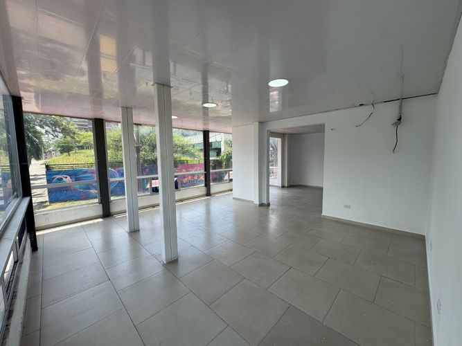 Local en arriendo en Cristales, Cali, 70 m² · foto 6 de 9