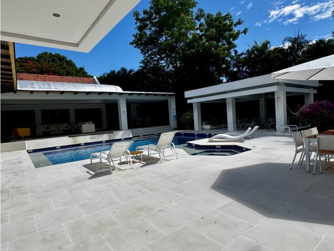 Casa de 4 alcobas en venta en Bosques De Peñalisa, Ricaurte, 435 m² · foto 3 de 24
