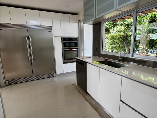 Casa de 4 alcobas en venta en Bosques De Peñalisa, Ricaurte, 435 m² · foto 12 de 24