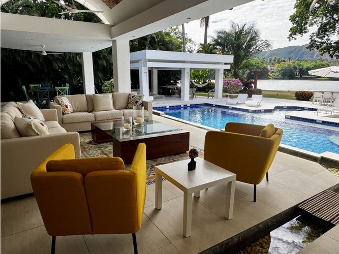 Casa de 4 alcobas en venta en Bosques De Peñalisa, Ricaurte, 435 m² · foto 15 de 24