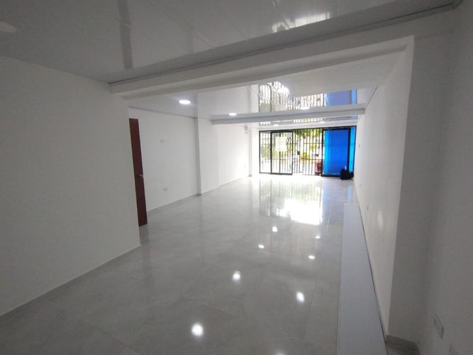 Local en arriendo en Prados Del Norte, Cali, 32 m² · foto 2 de 5
