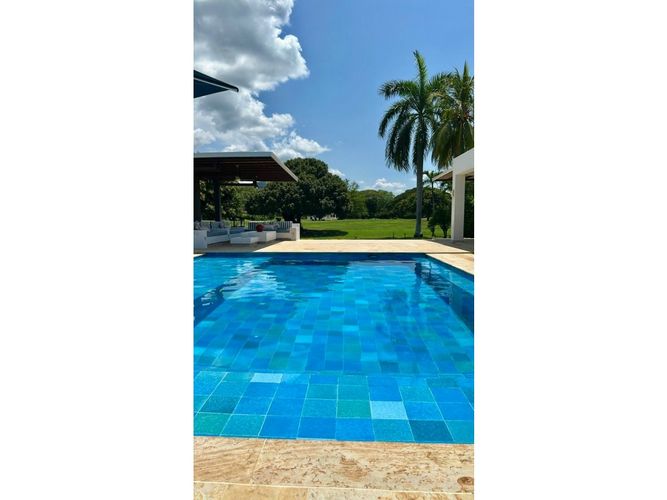 Casa de 4 alcobas en venta en Bosques De Peñalisa, Ricaurte, 250 m² · foto 3 de 10