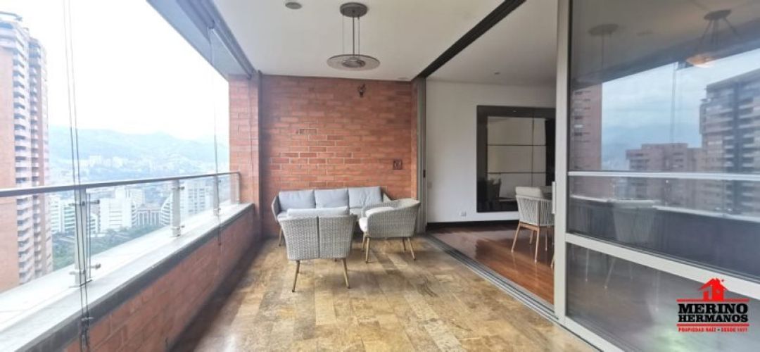 Apartamento en arriendo en El Poblado, Medellín · foto 4 de 24