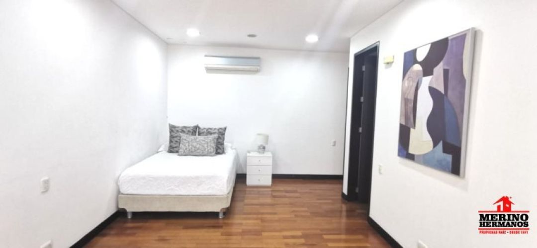 Apartamento en arriendo en El Poblado, Medellín · foto 10 de 24
