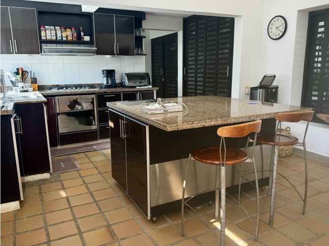 Apartamento de 4 alcobas en venta en Ricaurte, 1008 m² · foto 6 de 21