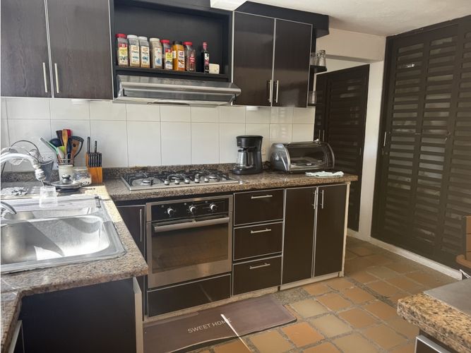 Apartamento de 4 alcobas en venta en Ricaurte, 1008 m² · foto 8 de 21