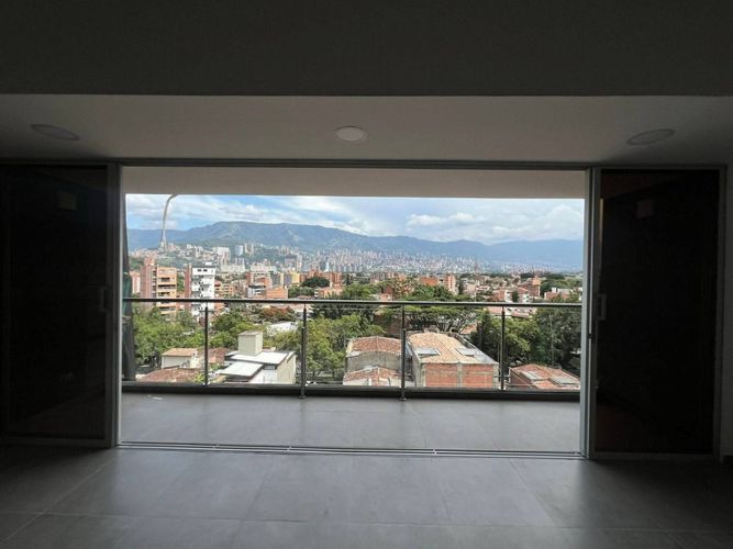 Apartamento de 3 alcobas en venta en Belen Alameda, Medellín, 84 m² · foto 3 de 12