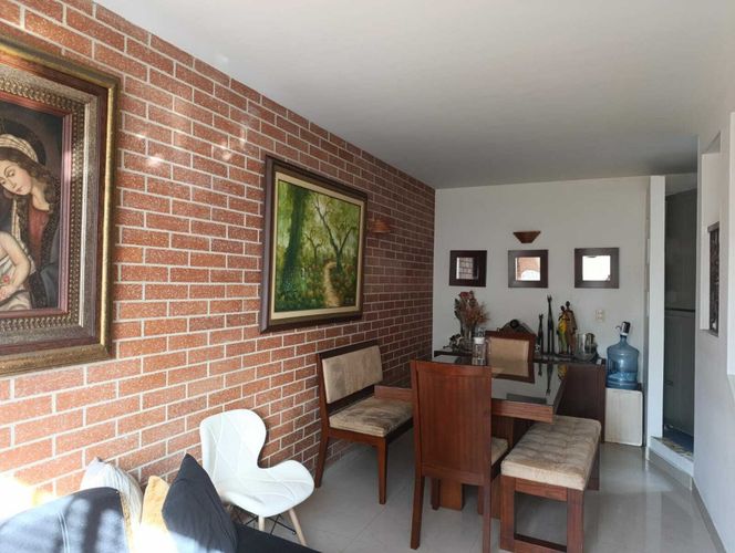 Casa de 3 alcobas en venta en Tejares Del Norte, Bogotá, 98 m² · foto 4 de 23