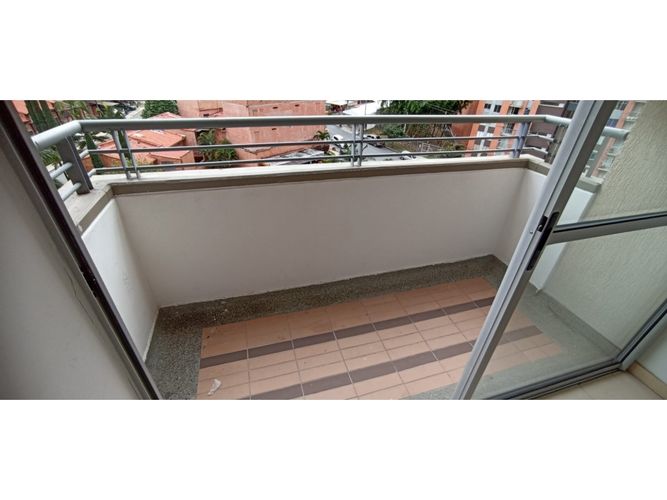 Apartamento de 3 alcobas en venta en Urbanizacion Manaos, Bello, 56 m² · foto 5 de 18
