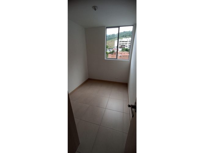 Apartamento de 3 alcobas en venta en Urbanizacion Manaos, Bello, 56 m² · foto 9 de 18