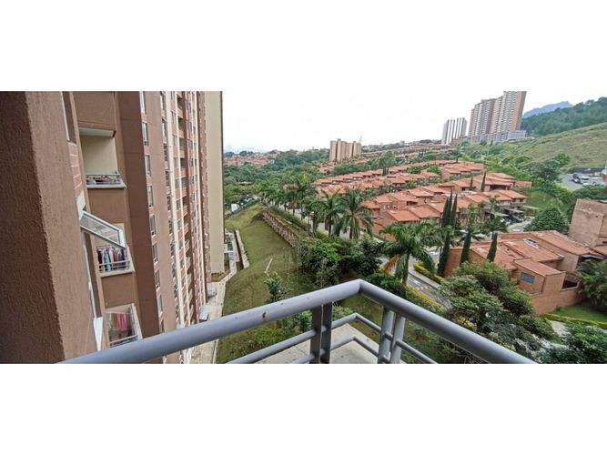 Apartamento de 3 alcobas en venta en Urbanizacion Manaos, Bello, 56 m² · foto 13 de 18
