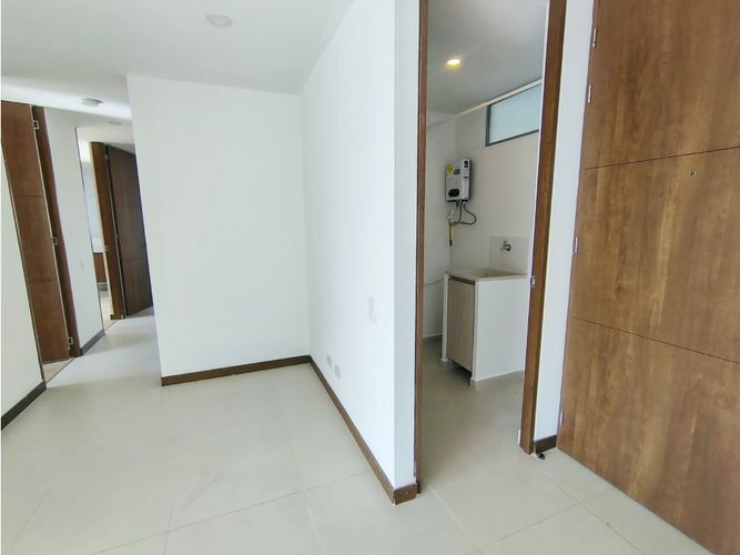Apartamento de 3 alcobas en arriendo en Loma De Los Gonzalez, Medellín, 100 m² · foto 6 de 19