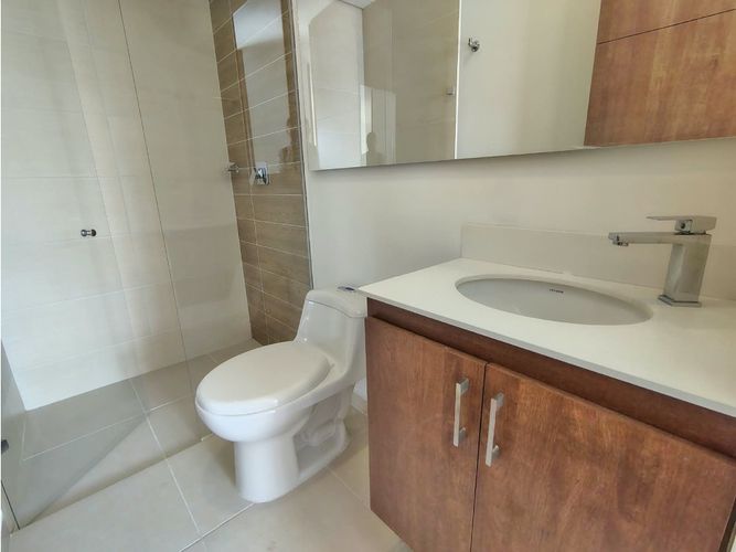 Apartamento de 3 alcobas en arriendo en Loma De Los Gonzalez, Medellín, 100 m² · foto 8 de 19