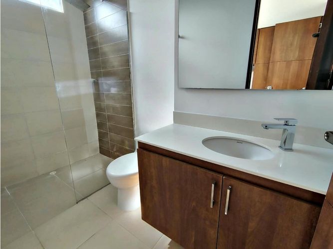 Apartamento de 3 alcobas en arriendo en Loma De Los Gonzalez, Medellín, 100 m² · foto 14 de 19