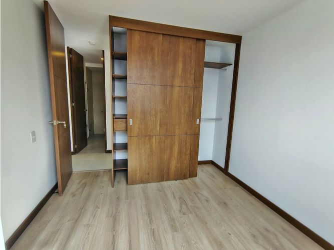 Apartamento de 3 alcobas en arriendo en Loma De Los Gonzalez, Medellín, 100 m² · foto 16 de 19