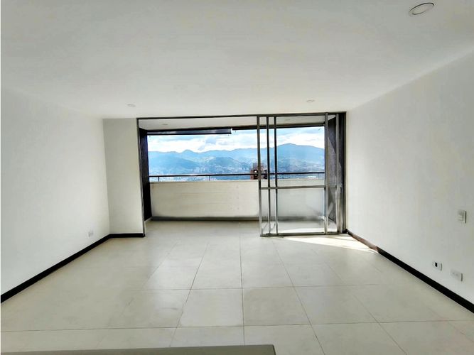 Apartamento de 3 alcobas en arriendo en Loma De Los Gonzalez, Medellín, 100 m² · foto 17 de 19