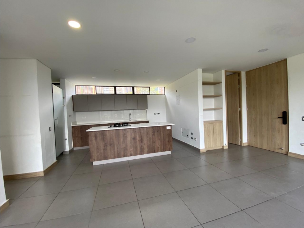 Apartamento en arriendo en El Tesoro, Medellín · foto 4 de 24