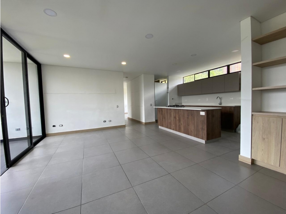 Apartamento en arriendo en El Tesoro, Medellín · foto 7 de 24