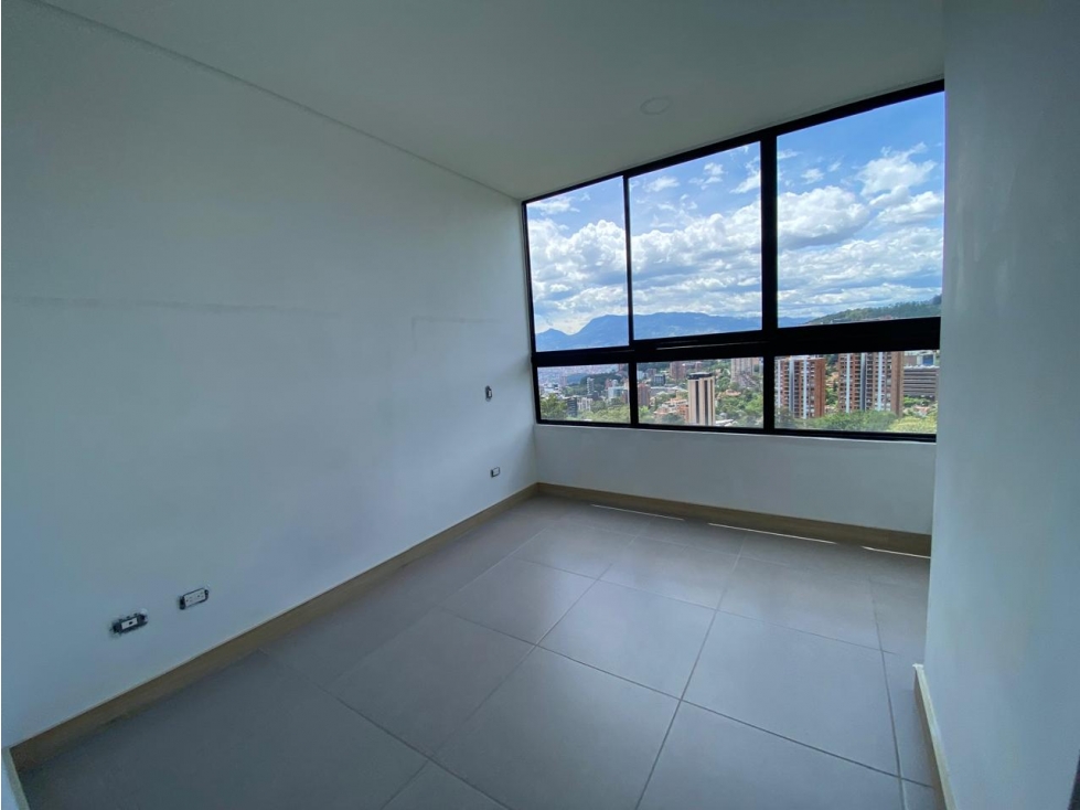 Apartamento en arriendo en El Tesoro, Medellín · foto 10 de 24