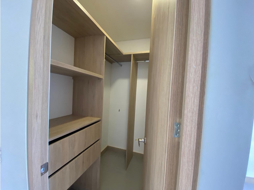 Apartamento en arriendo en El Tesoro, Medellín · foto 12 de 24