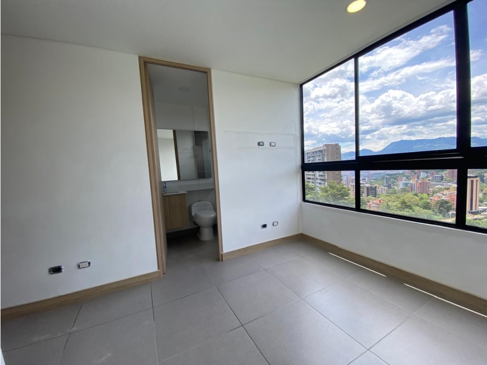 Apartamento en arriendo en El Tesoro, Medellín · foto 14 de 24
