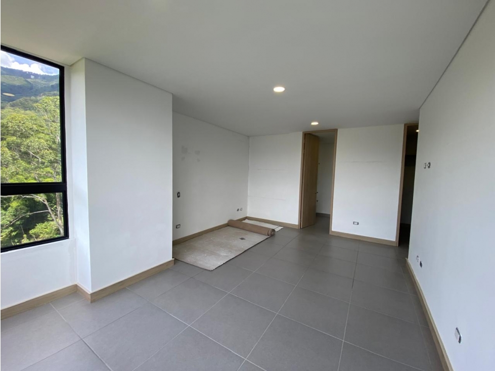Apartamento en arriendo en El Tesoro, Medellín · foto 21 de 24