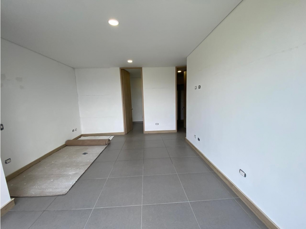 Apartamento en arriendo en El Tesoro, Medellín · foto 22 de 24