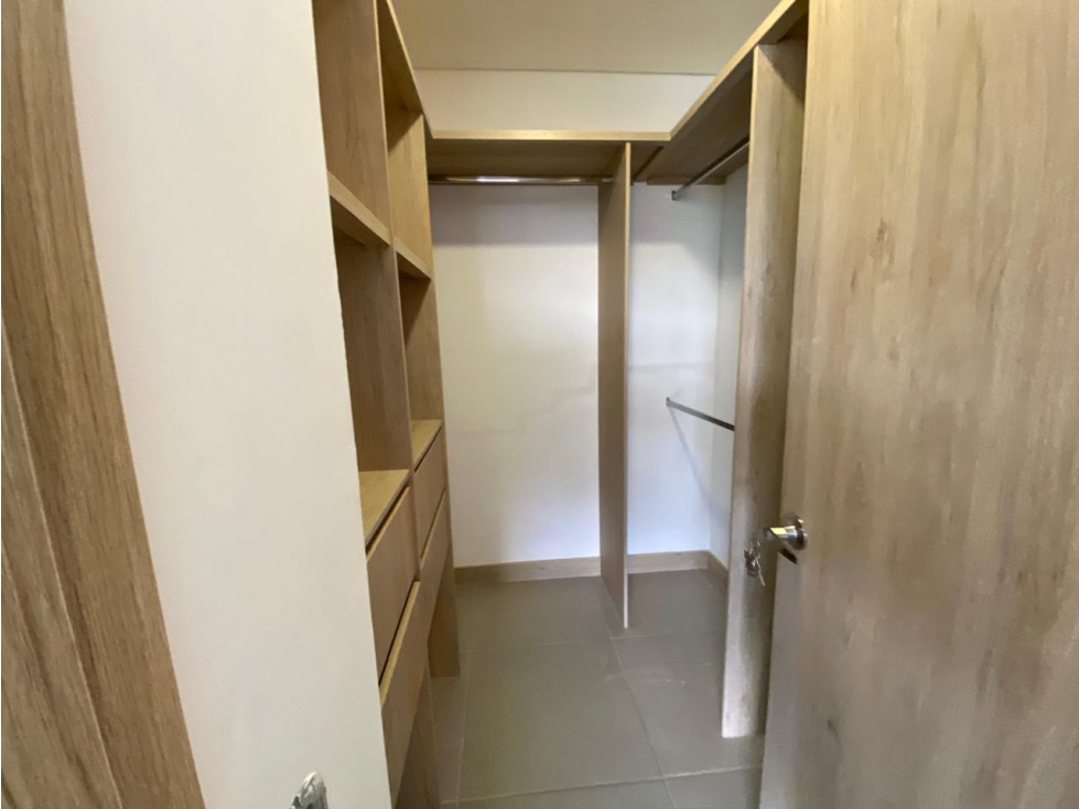Apartamento en arriendo en El Tesoro, Medellín · foto 24 de 24