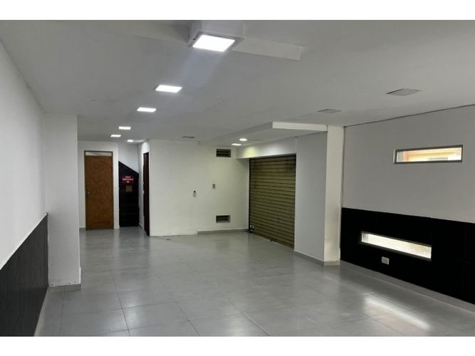 Local en arriendo en El Nogal-Los Almendros, Medellín, 54 m² · foto 3 de 6