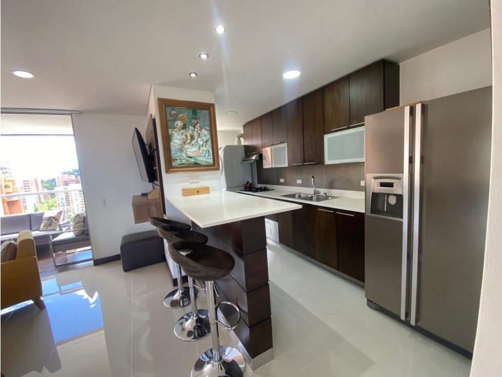 Apartamento en venta en La Candelaria, Medellín · foto 2 de 24