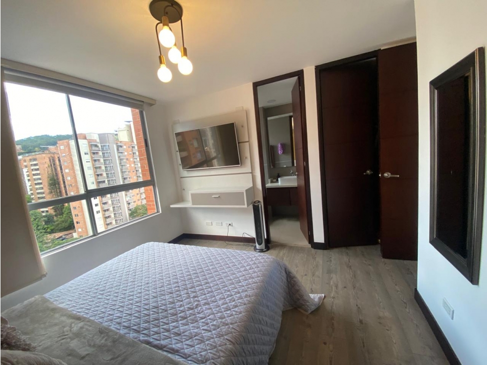 Apartamento en venta en La Candelaria, Medellín · foto 11 de 24
