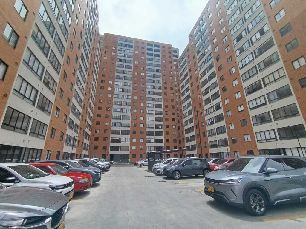Apartamento en venta en San Jose De Usaquen, Bogotá · foto 3 de 16